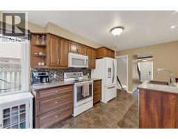 27 SIOUX Crescent - 18