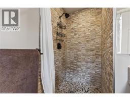 27 SIOUX Crescent - 28