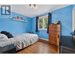 27 SIOUX Crescent - 30