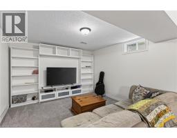 27 SIOUX Crescent - 35
