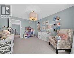 256 MOORLAND Crescent - 16