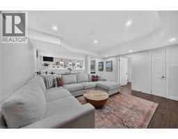 256 MOORLAND Crescent - 24