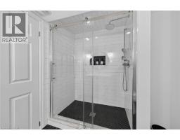 256 MOORLAND Crescent - 26