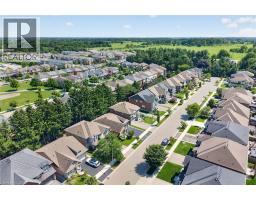 256 MOORLAND Crescent - 35