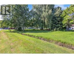 11 QUAKER Street - 11