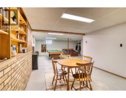 786 MAIN Street W - 32
