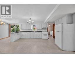 833 LYNN VALLEY Road - 10
