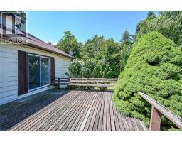 833 LYNN VALLEY Road - 34