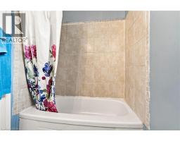 31 BELLEAU Street - 28