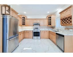 49 STONEHENGE Drive - 21