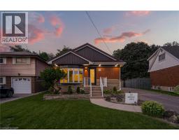 63 HARDALE Crescent - 3