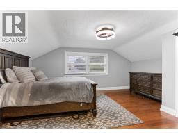 62 RANDALL Avenue - 16