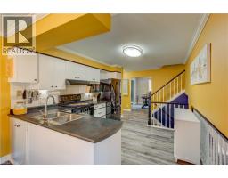 39 KING Street - 13