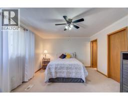 39 KING Street - 21