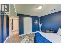 39 KING Street - 27
