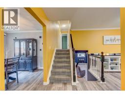 39 KING Street - 9