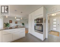 51 CHARLOTTE Crescent - 16