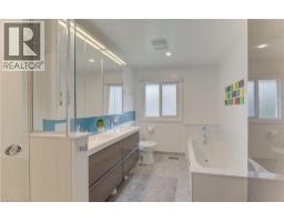 51 CHARLOTTE Crescent - 23