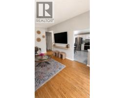 241 THORNER Drive - 8