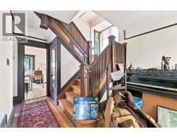 116 CAITHNESS Street E - 6