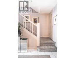 107 BOND Street S - 23