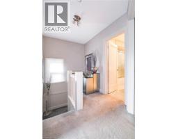 107 BOND Street S - 24