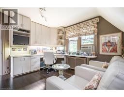 107 BOND Street S - 31