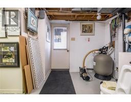 107 BOND Street S - 36