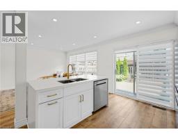 1070 BARCLAY Circle - 11
