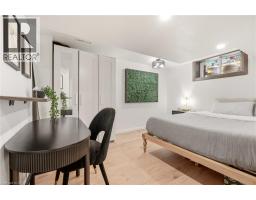 271 LINDEN Avenue - 20