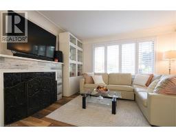 2105 MAPLEWOOD Drive - 11