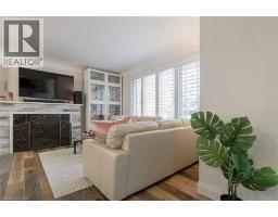 2105 MAPLEWOOD Drive - 13