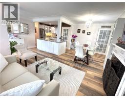 2105 MAPLEWOOD Drive - 15