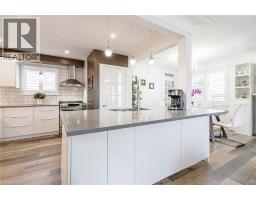 2105 MAPLEWOOD Drive - 21