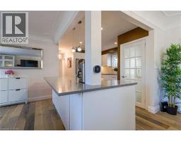 2105 MAPLEWOOD Drive - 24