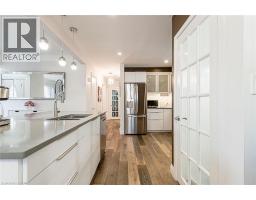 2105 MAPLEWOOD Drive - 25