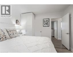 2105 MAPLEWOOD Drive - 27