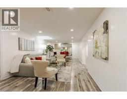 2105 MAPLEWOOD Drive - 35