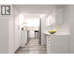 2105 MAPLEWOOD Drive - 39