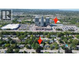 2105 MAPLEWOOD Drive - 6