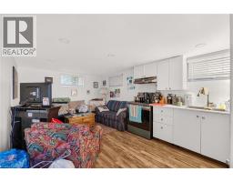 18 WILLOWDALE Street - 19