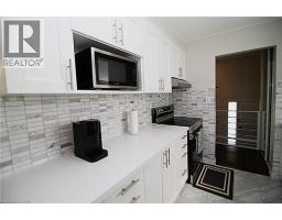 35 GARDEN Crescent - 11
