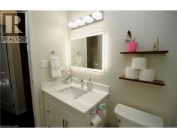 35 GARDEN Crescent - 19