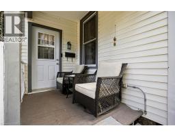 99 DUFFERIN Street - 5