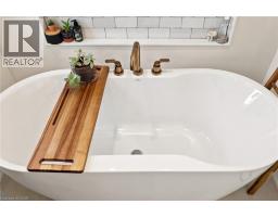 386 COSBURN Crescent - 24