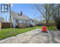 46 SENECA Drive - 37