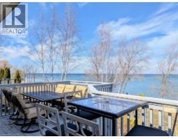 44 MORRISON Crescent - 34