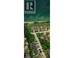 44 MORRISON Crescent - 6