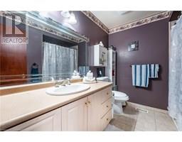 97 GUILDWOOD Drive - 25