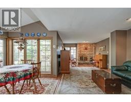 1296 CUMNOCK Crescent - 18